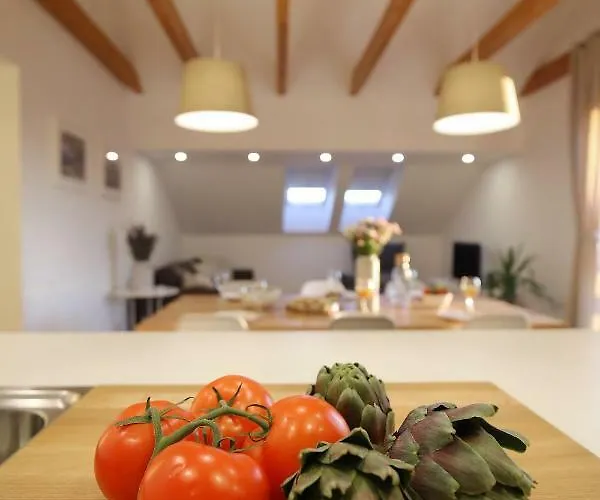 アパート Baredine マスレニツァ