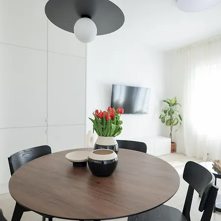 Baredine Apartment *