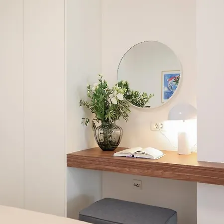 Baredine Apartment *
