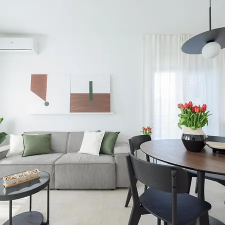 Baredine Apartment *