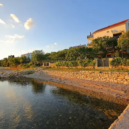 Apartment Baredine *