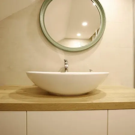 Baredine Apartment *